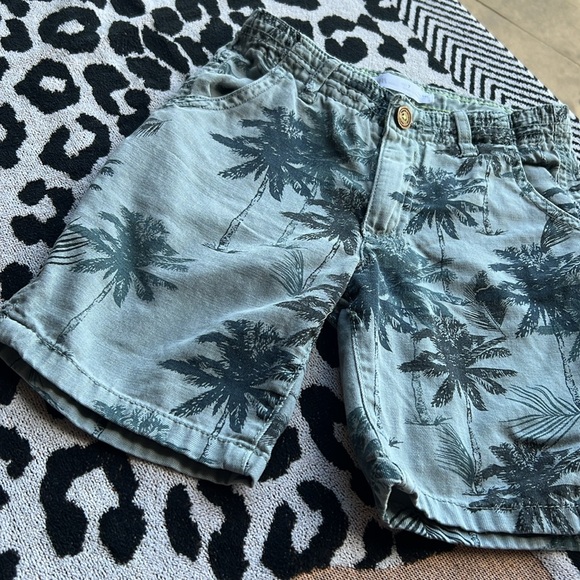 Zara Boy's Palm Print Shorts - Blue & Green - Picture 4 of 11